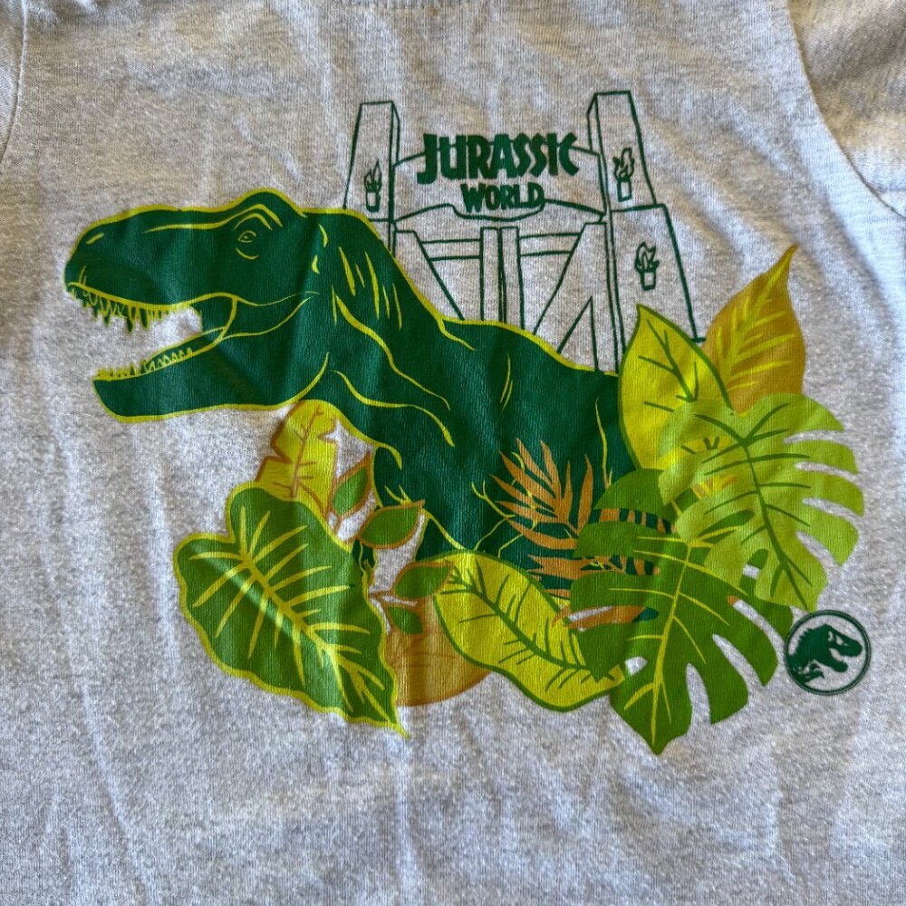 Jurassic World T-Rex Dinosaur Graphic Tee 🦖 Kids 4T - Picture 2 of 5